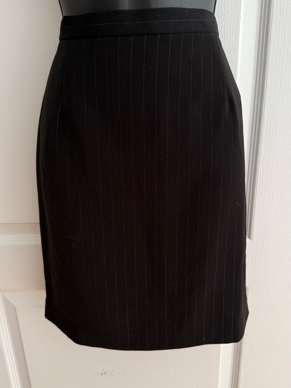 Beecher’s Brook Petites Black Pinstripe Pencil Skirt - Sleek Professional Style